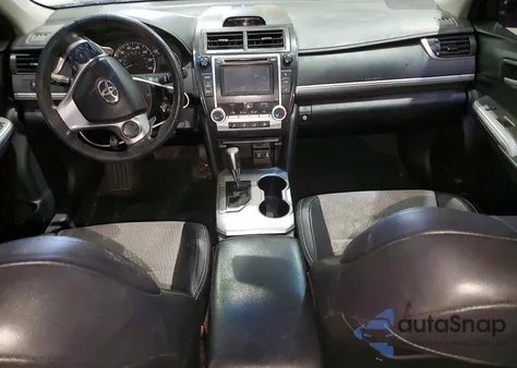 2012 Toyota Camry Base z USA, uszkodzony, nr VIN 4T1BF1FK3CU194571